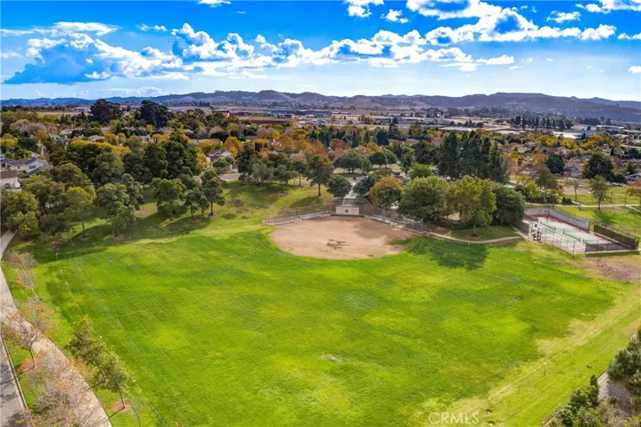 954 Lobelia Lane, San Luis Obispo, California 93401