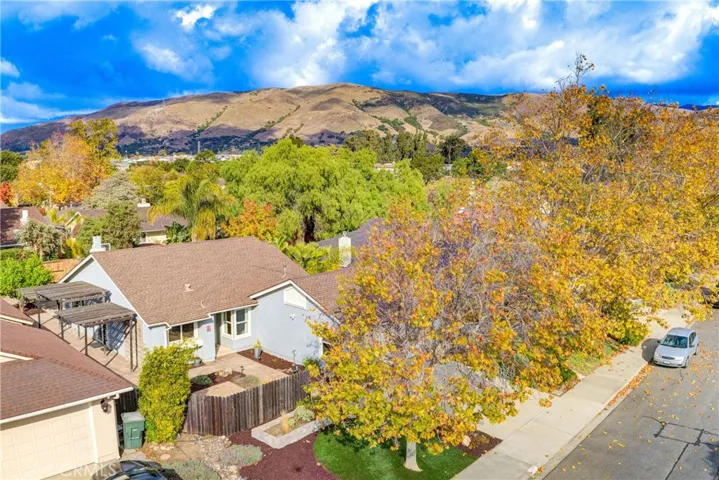 954 Lobelia Lane, San Luis Obispo, California 93401