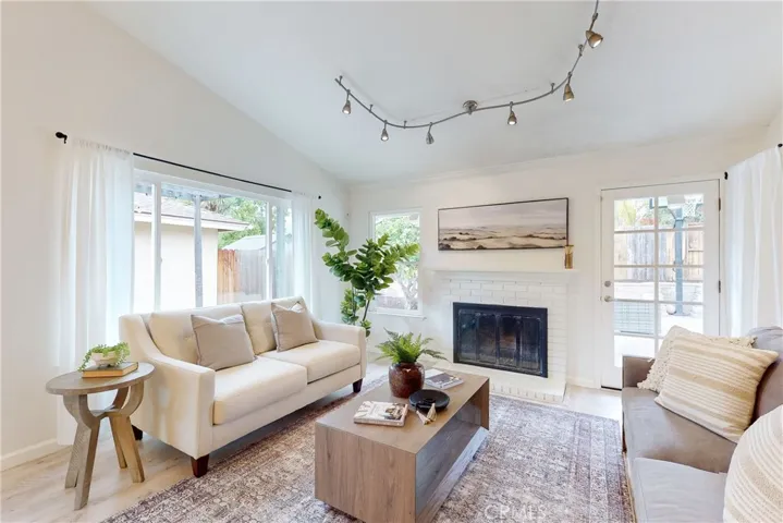 954 Lobelia Lane, San Luis Obispo, California 93401