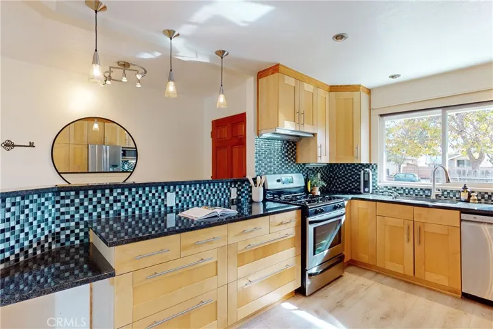 954 Lobelia Lane, San Luis Obispo, California 93401