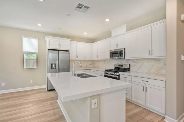 1658 Carol Lee Lane, Escondido, California 92026
