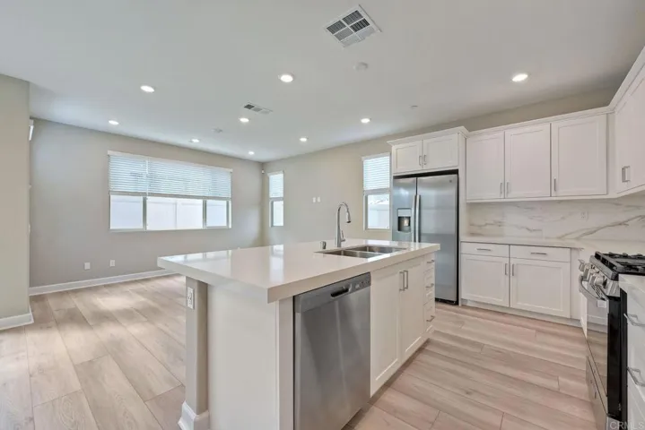 1658 Carol Lee Lane, Escondido, California 92026