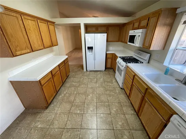 27386 Prominence Road, Menifee, California 92586