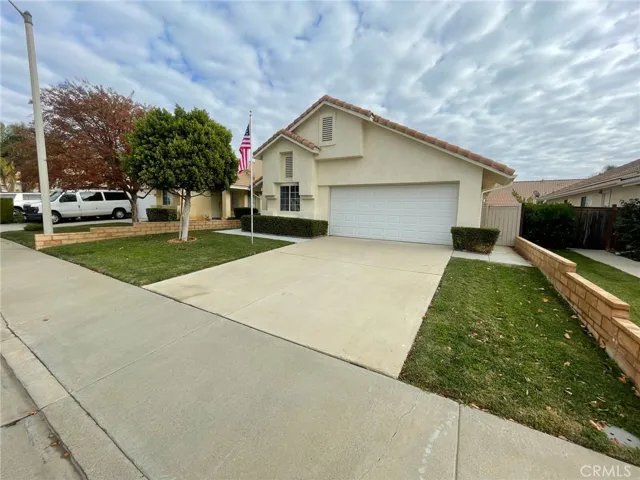 27386 Prominence Road, Menifee, California 92586