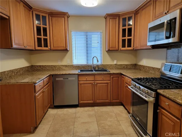 617 S College Avenue, Claremont, California 91711