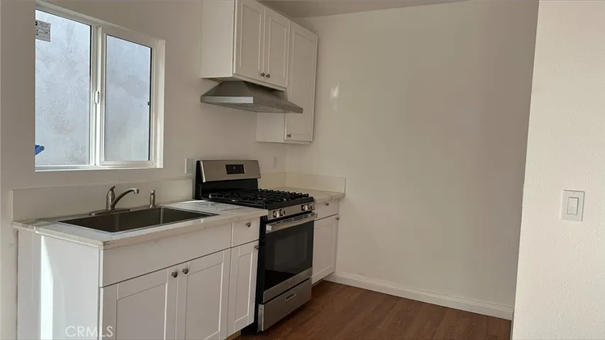 1665 1/2 36th Place, Los Angeles, California 90018