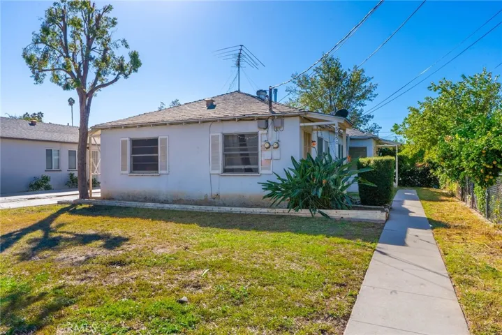 3950 3952 Everest Avenue, Riverside, California 92503