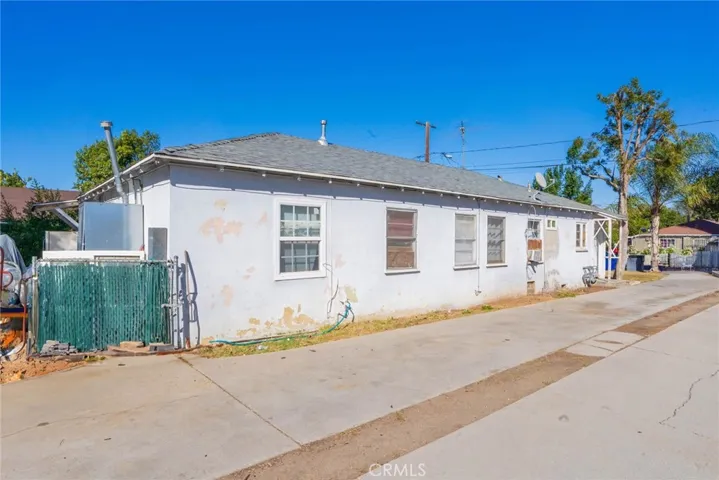 3950 3952 Everest Avenue, Riverside, California 92503