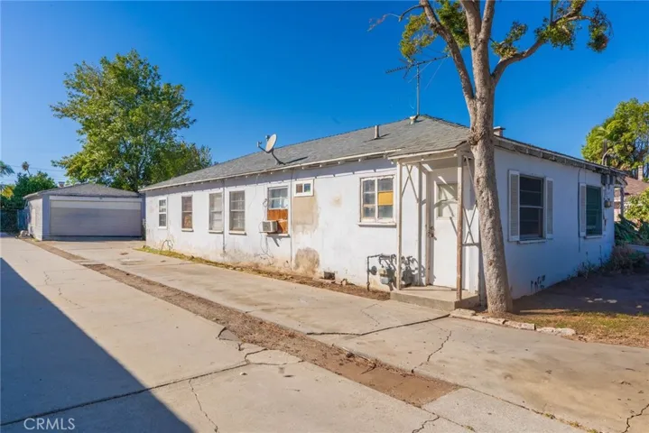 3950 3952 Everest Avenue, Riverside, California 92503