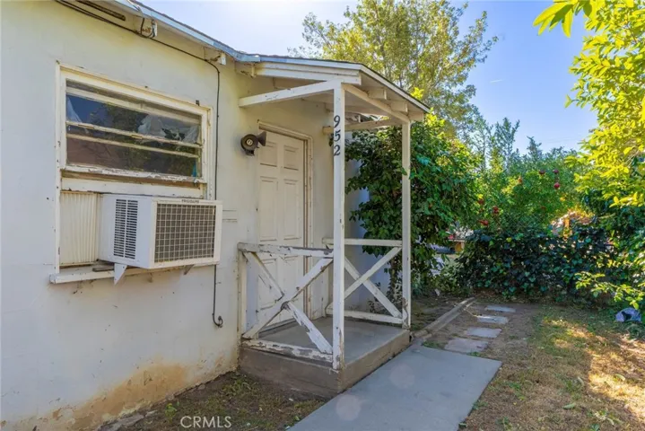 3950 3952 Everest Avenue, Riverside, California 92503