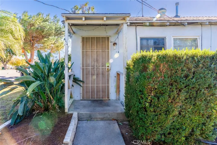 3950 3952 Everest Avenue, Riverside, California 92503