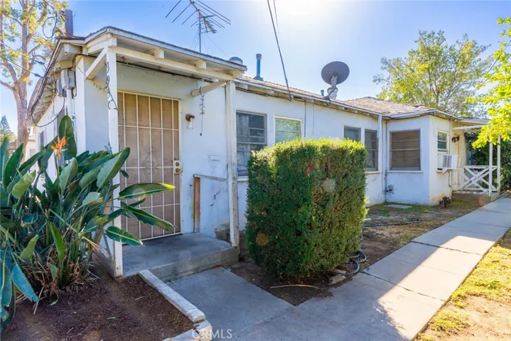3950 3952 Everest Avenue, Riverside, California 92503