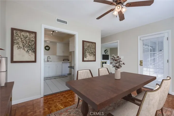 Dining room (virtually staged)