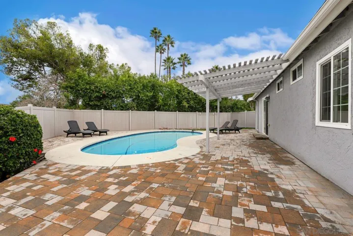 5951 Highplace Dr, San Diego, California 92120