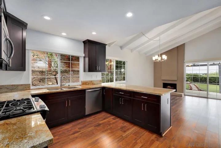 5951 Highplace Dr, San Diego, California 92120