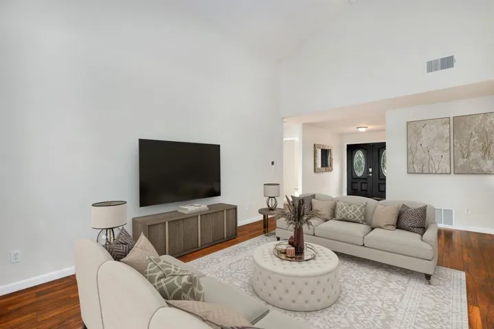 5951 Highplace Dr, San Diego, California 92120