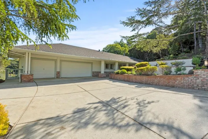 2545 Skyfarm Drive, Hillsborough, California 94010