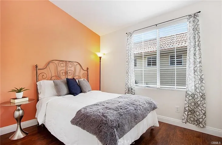 13026 Arborwalk Lane, Tustin, California 92782