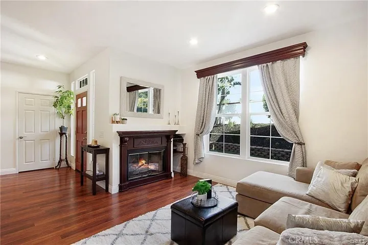 13026 Arborwalk Lane, Tustin, California 92782