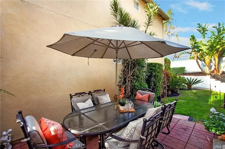 13026 Arborwalk Lane, Tustin, California 92782