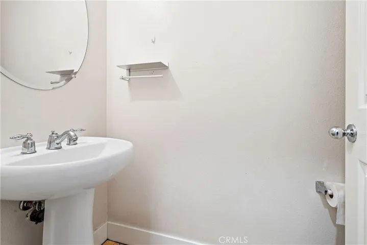 guest bath dowstaits
