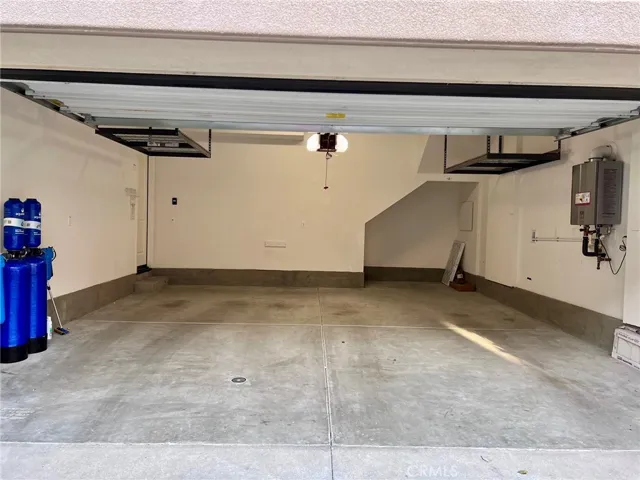 107 Messenger, Irvine, California 92618
