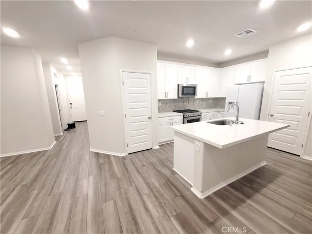 608 E Joseph Privado, Ontario, California 91761