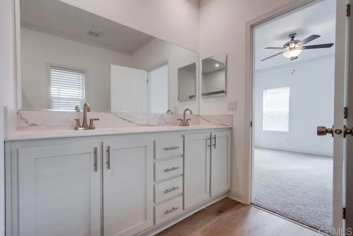 500 Rancheros Drive 21, San Marcos, California 92069