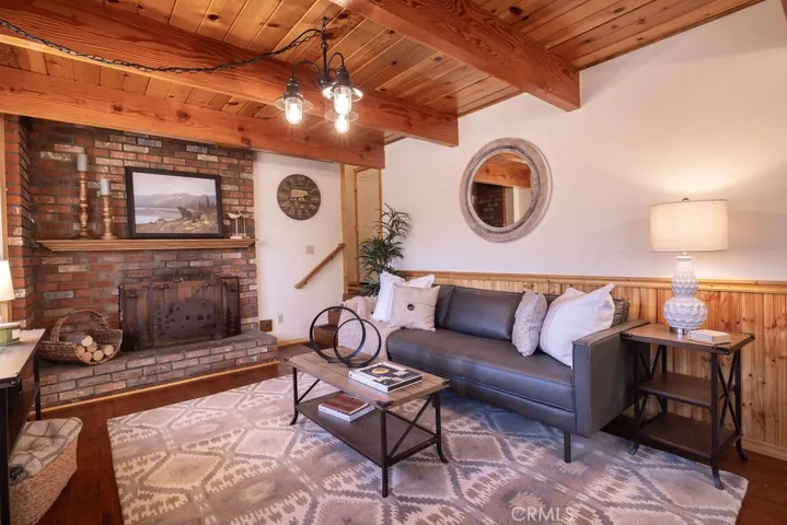 333 Brewer Way, Big Bear City, California 92314