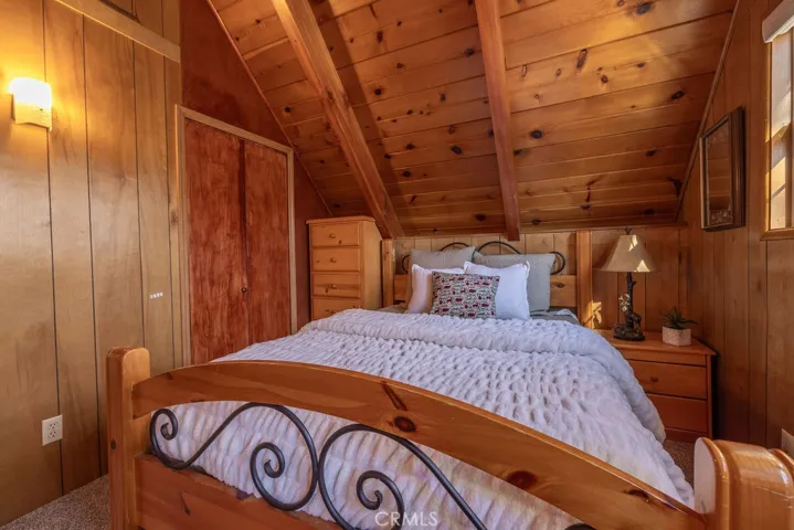 333 Brewer Way, Big Bear City, California 92314