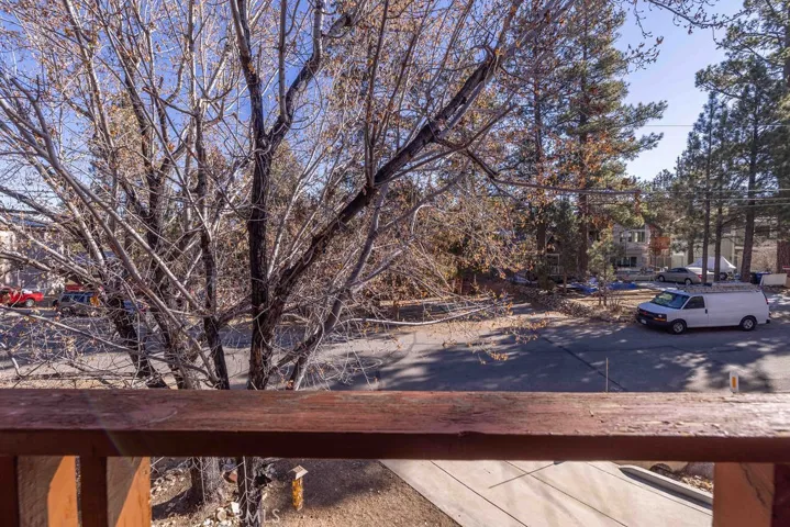 333 Brewer Way, Big Bear City, California 92314