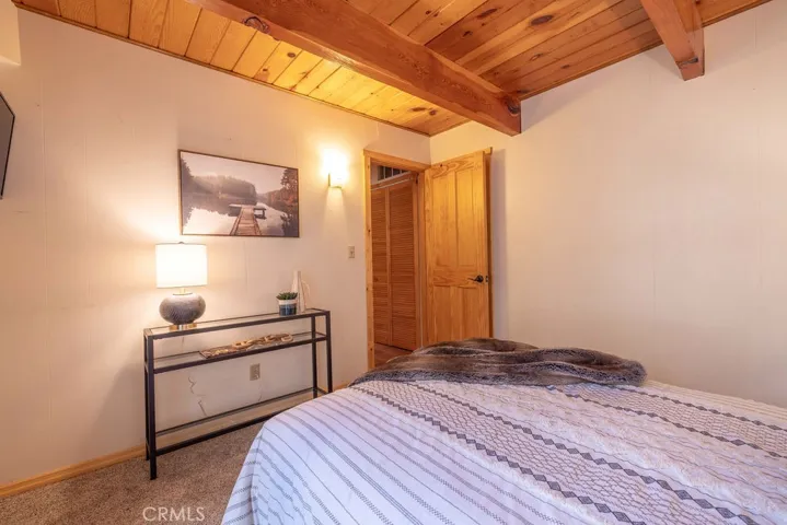 333 Brewer Way, Big Bear City, California 92314