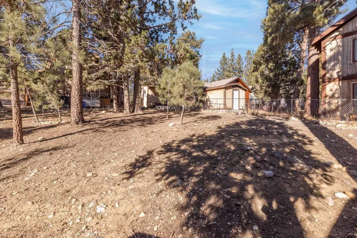 333 Brewer Way, Big Bear City, California 92314