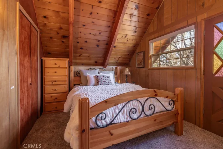 333 Brewer Way, Big Bear City, California 92314