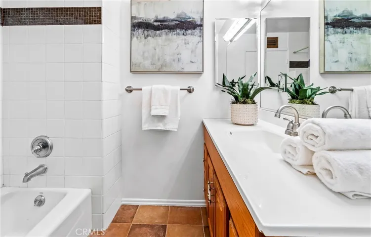 6711 Park Avenue, Garden Grove, California 92845