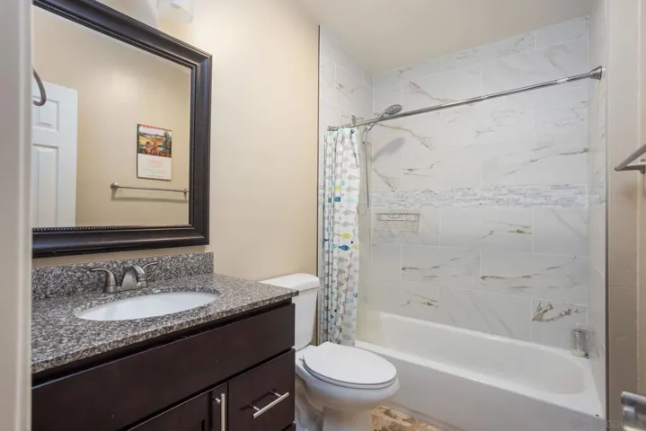 5331 Via Aquario, San Diego, California 92111