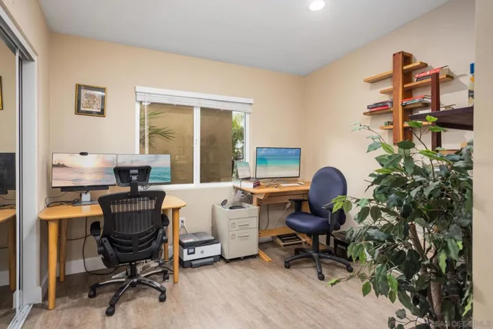 5331 Via Aquario, San Diego, California 92111