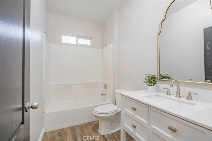 215 Taos Place, Palmdale, California 93550