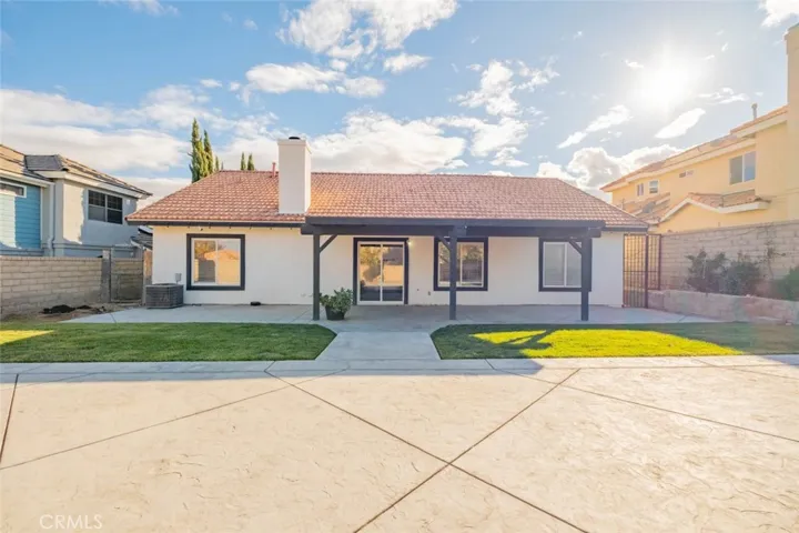 215 Taos Place, Palmdale, California 93550