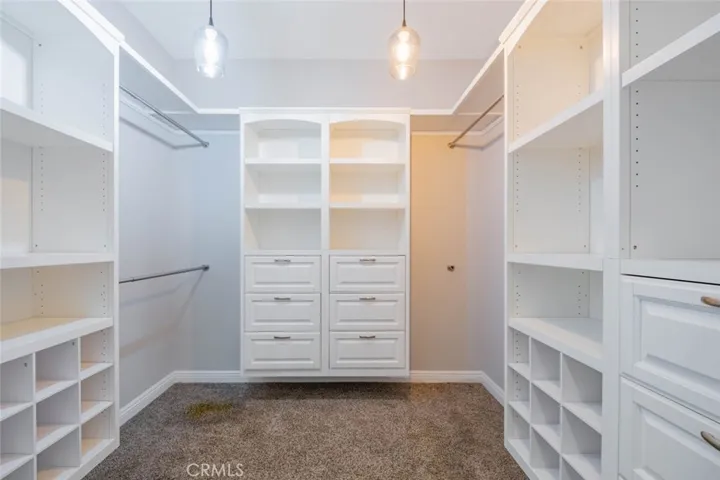 215 Taos Place, Palmdale, California 93550