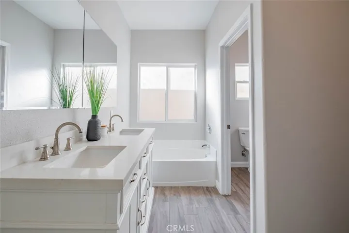 215 Taos Place, Palmdale, California 93550