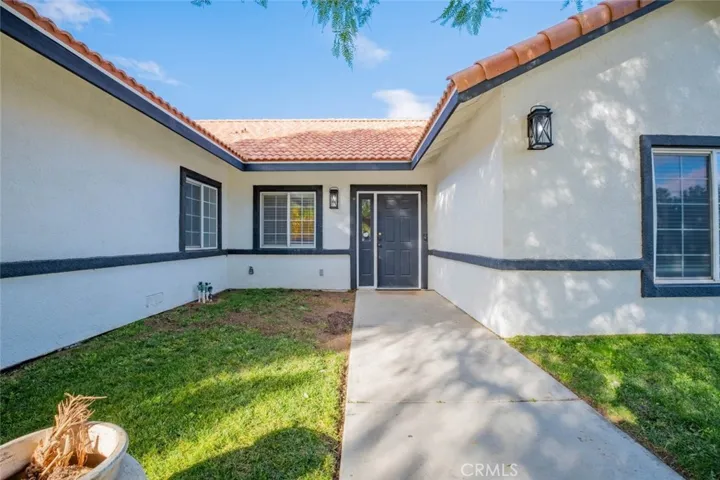 215 Taos Place, Palmdale, California 93550
