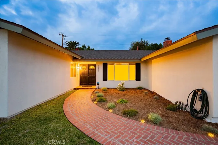 1321 E Cypress Avenue, Glendora, California 91741
