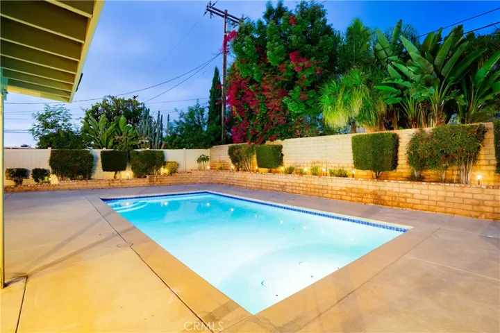 1321 E Cypress Avenue, Glendora, California 91741