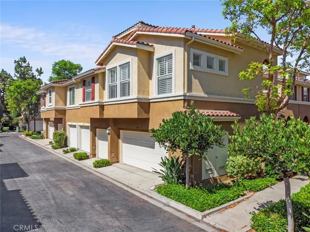 1401 Elk Grove, Irvine, California 92618