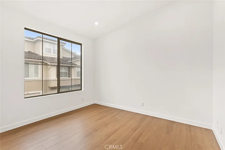 1401 Elk Grove, Irvine, California 92618