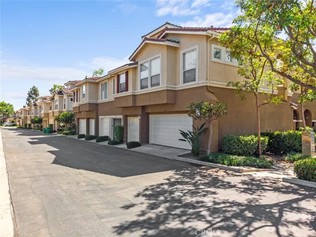 1401 Elk Grove, Irvine, California 92618