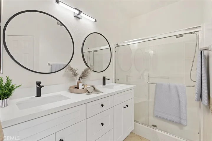 1401 Elk Grove, Irvine, California 92618
