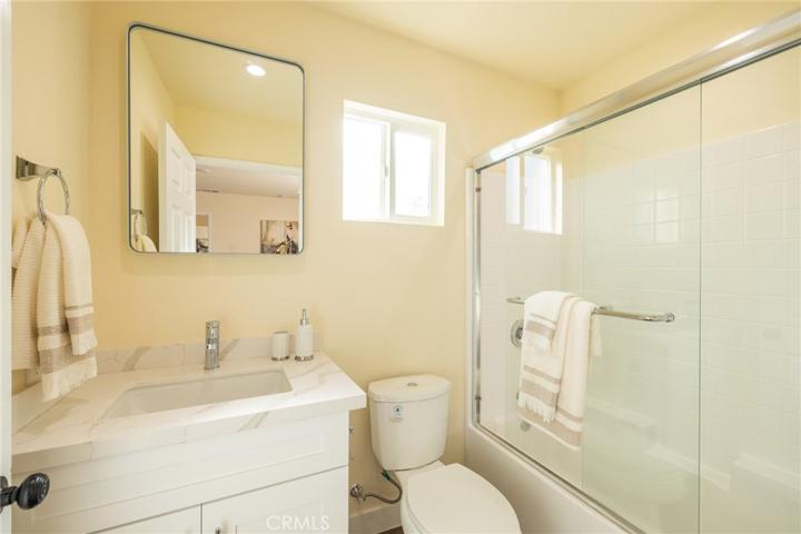 910 E Meadbrook Street, Carson, California 90746