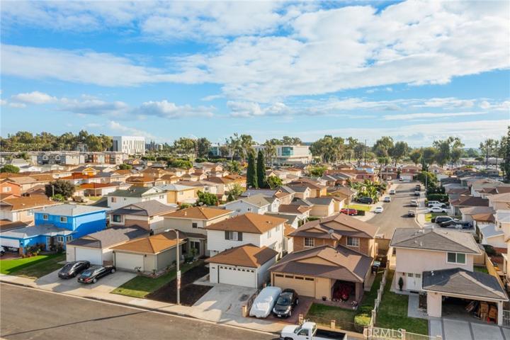 910 E Meadbrook Street, Carson, California 90746